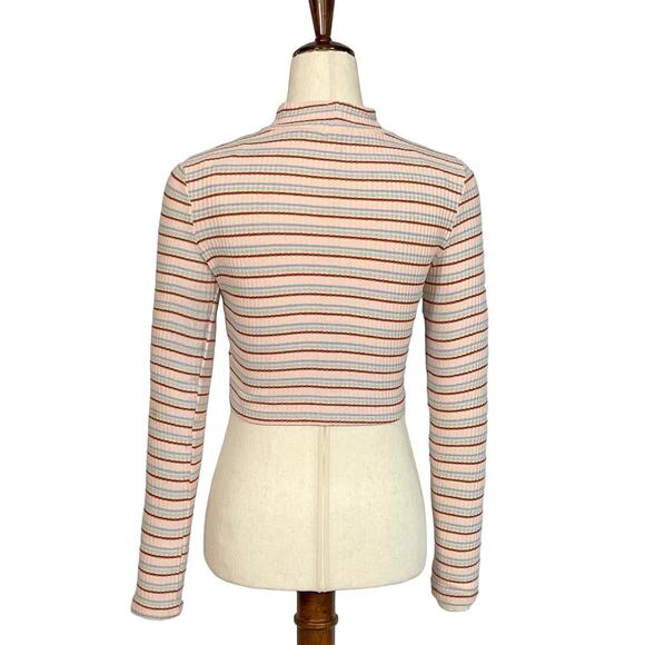 Nordstrom Originality Daisy Ribbed Cropped Turtleneck S Y2K NWOT - Picture 3 of 11